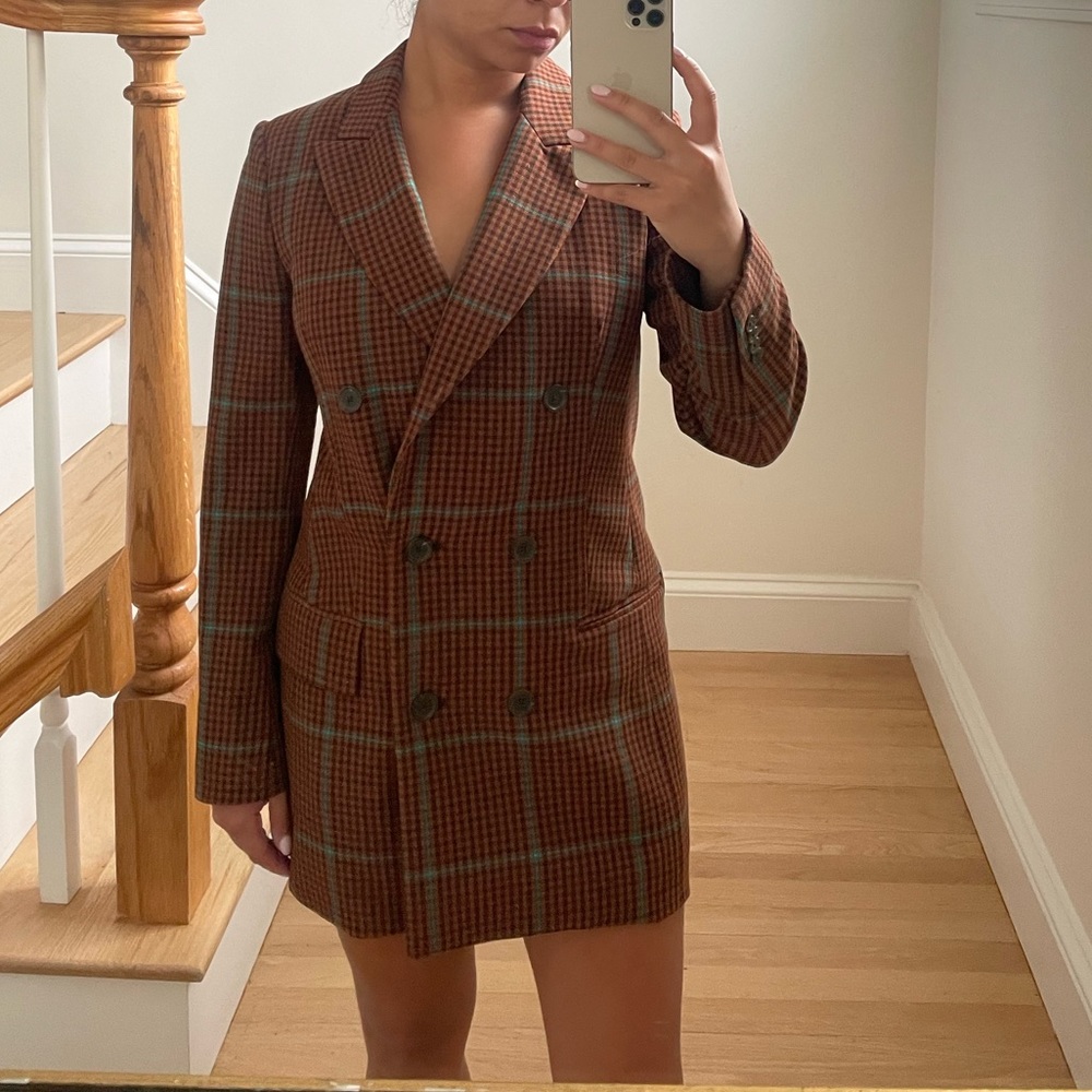 Aritzia Babaton blazer jacket/dress